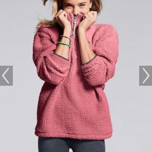 VS PINK SHERPA SIZE XS